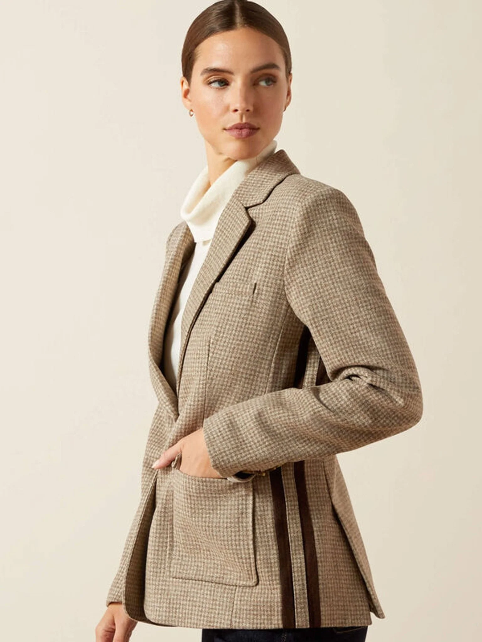 Ariat - Womens Beckfoot Blazer - 100% ethical wool traditional ladies blazer - Image 5
